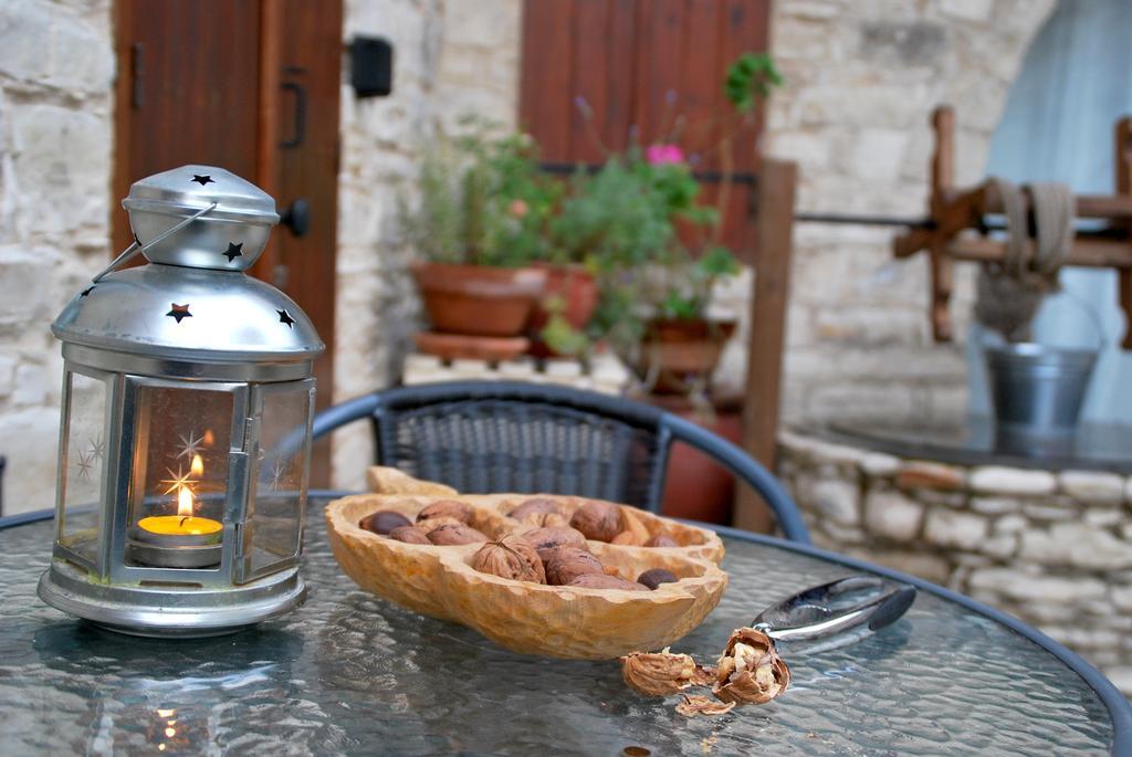 Vavla Rustic Retreat Vendégház Kültér fotó