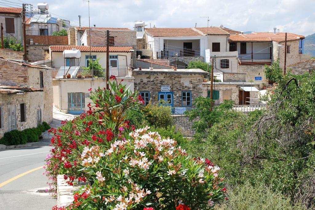 Vavla Rustic Retreat Vendégház Kültér fotó