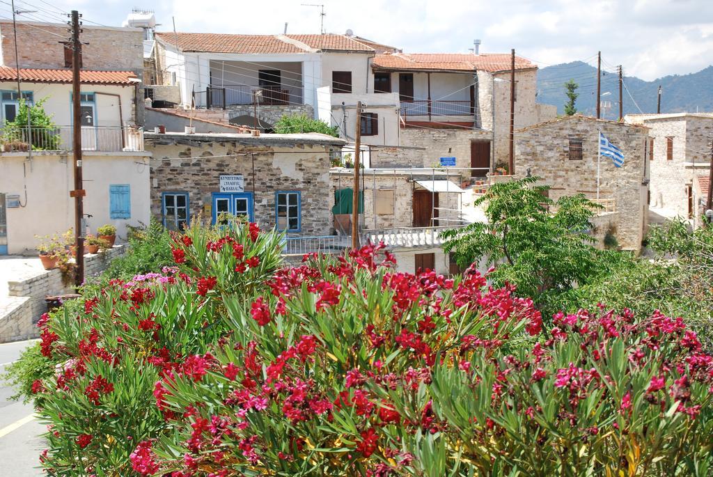 Vavla Rustic Retreat Vendégház Kültér fotó